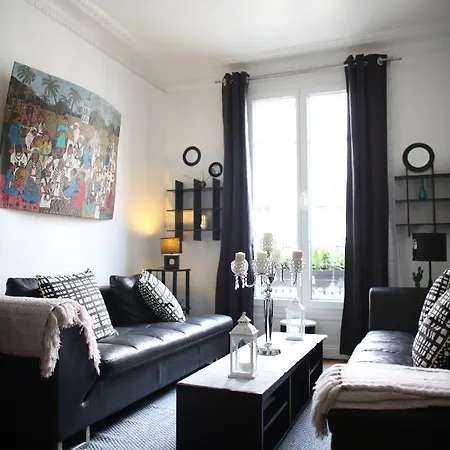 Montmartre's Apartment *