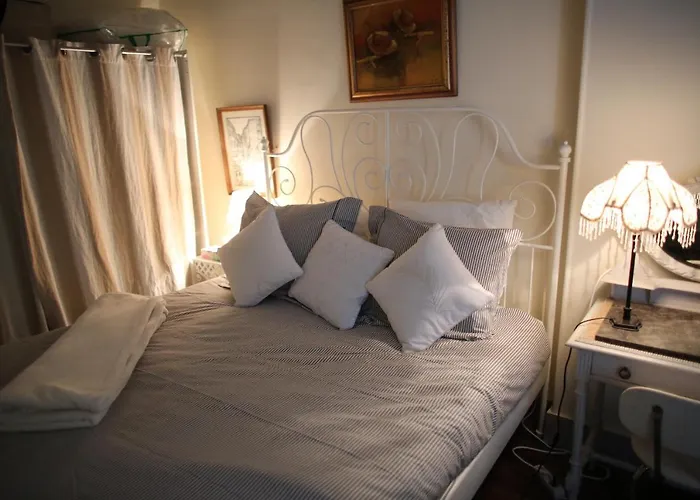 Montmartre's Apartment